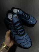 NIKE AIR MAX PLUS TN MUDA DE COR - PTO AZUL