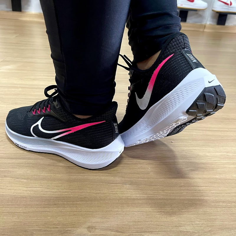 NIKE ZOOM PEGASUS - PRETO ROSA