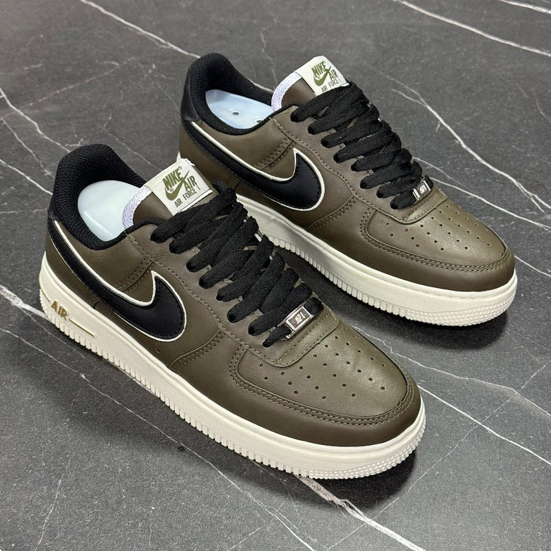 NIKE AIR FORCE 1 GOLD - VERDE PRETO OURO