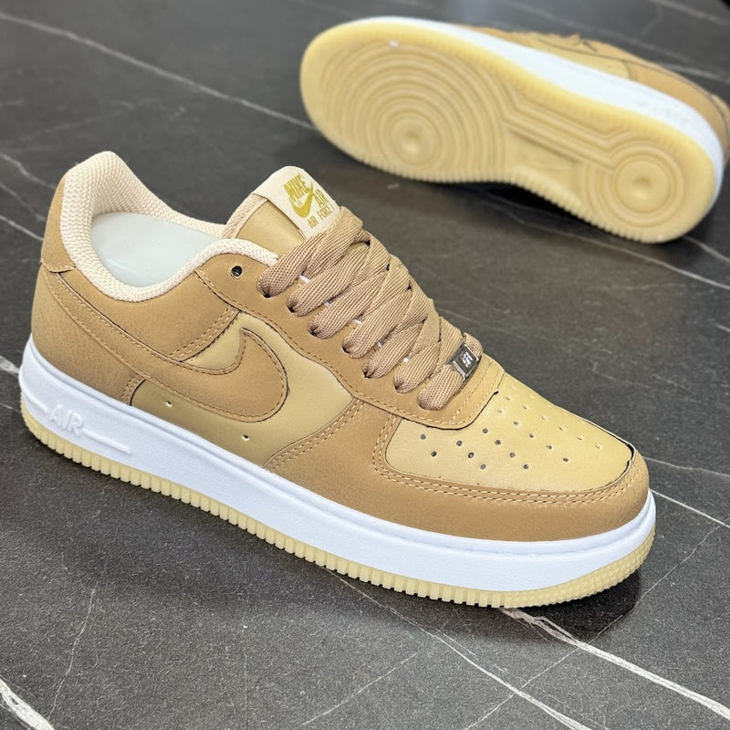 NIKE AIR FORCE 1 GOLD - MOSTARDA CARAMELO