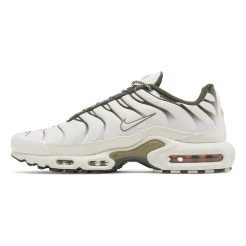 NIKE AIR MAX PLUS TN - BCO VERDE MILITAR