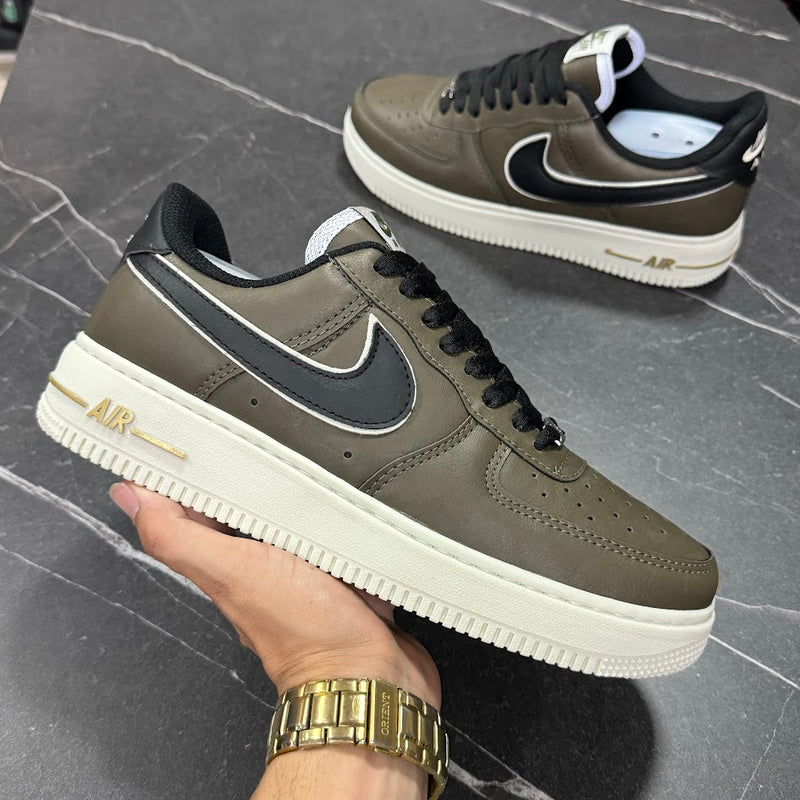 NIKE AIR FORCE 1 GOLD - VERDE PRETO OURO