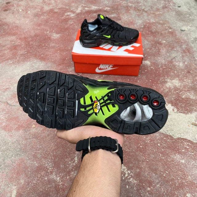 NIKE AIR MAX PLUS TN - PTO VERDE