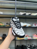 NIKE AIR MAX PLUS TN - "OREO"