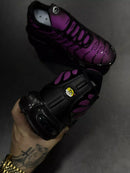 NIKE AIR MAX PLUS TN MUDA DE COR - PTO ROXO