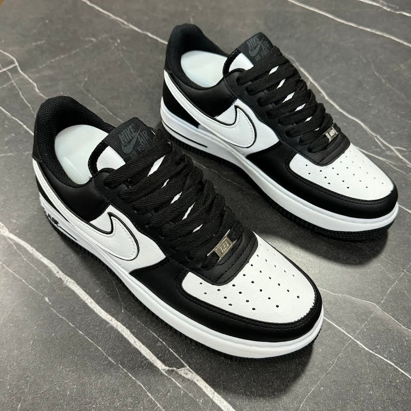 NIKE AIR FORCE 1 GOLD - PANDA