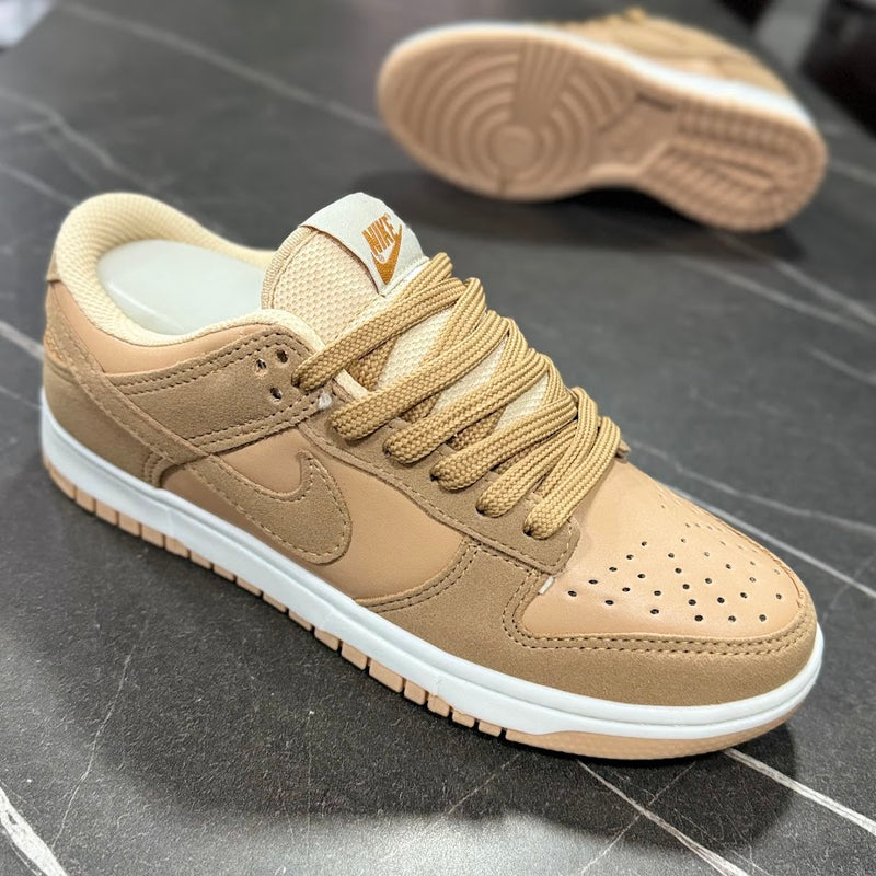 NIKE DUNK SB GOLD - NUDE CARAMELO