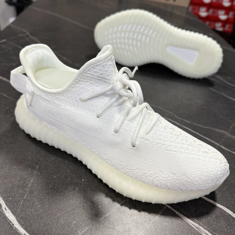 ADIDAS YEEZY - BRANCO