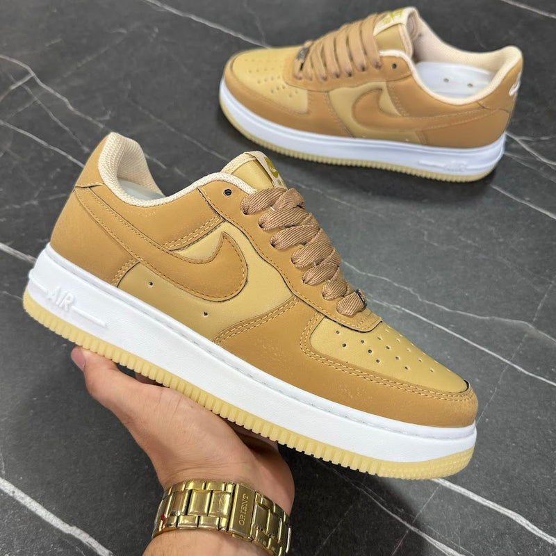 NIKE AIR FORCE 1 GOLD - MOSTARDA CARAMELO