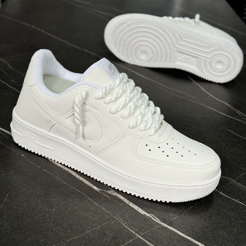 NIKE AIR FORCE 1 GOLD - BRANCO CADARÇO TRANÇADO